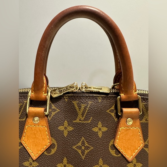 Louis Vuitton Alma Pm Monogram Canvas - Picture 9 of 12
